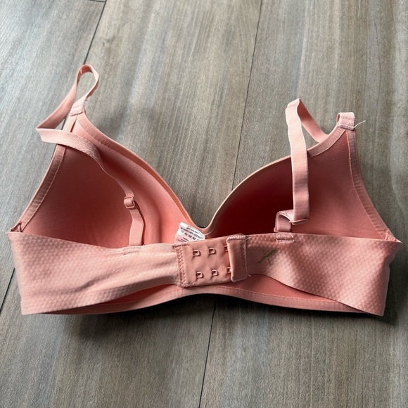 Knix infinity lightly padded tshirt wireless bra pink size s+ - Picture 3 of 4